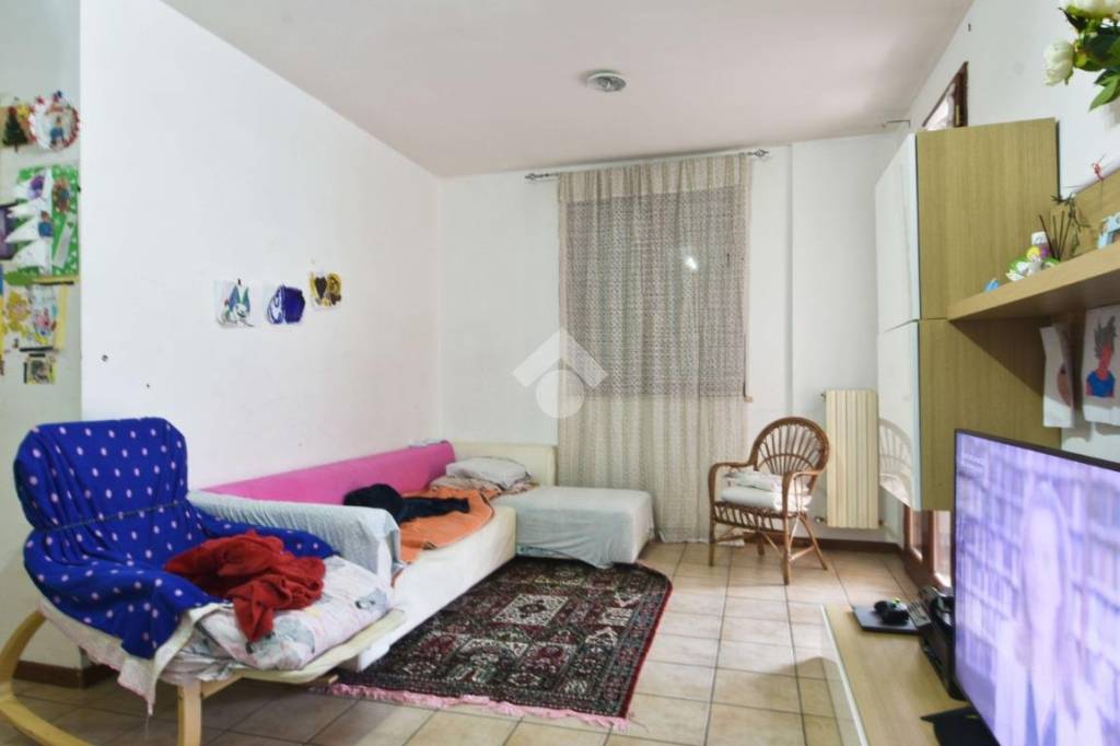 appartamento in vendita a Montescudo-Monte Colombo in zona Montescudo