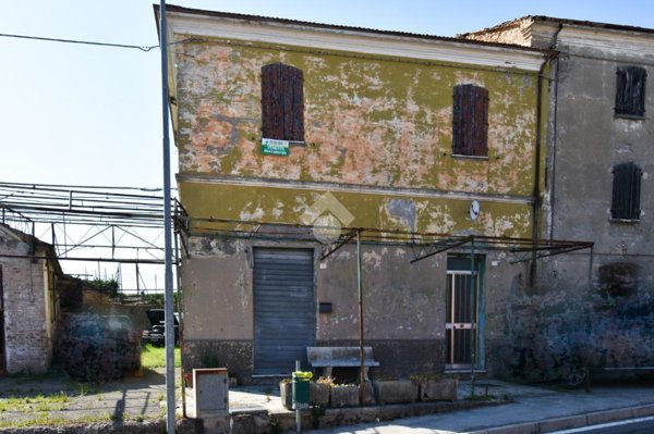 casa indipendente in vendita a Montescudo-Monte Colombo in zona Trarivi