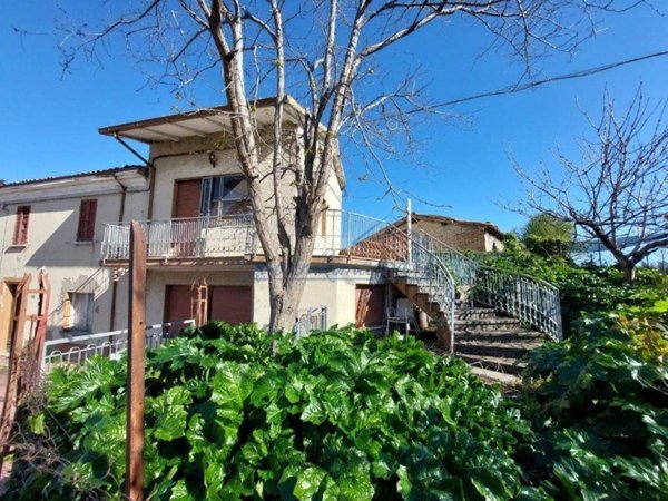 casa indipendente in vendita a Montescudo-Monte Colombo in zona Croce