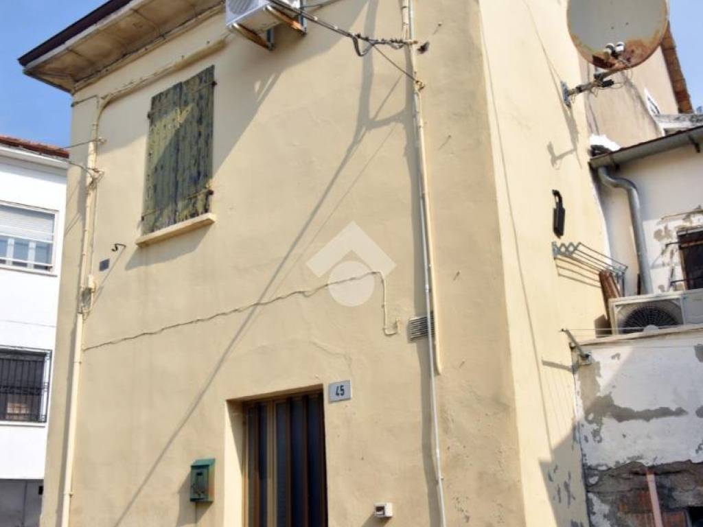 appartamento in vendita a Montescudo-Monte Colombo in zona Croce