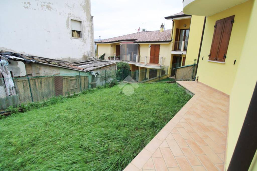 casa indipendente in vendita a Montescudo-Monte Colombo in zona Albereto