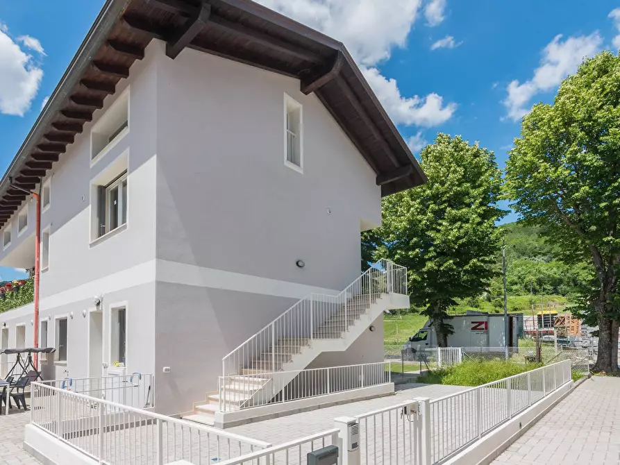 appartamento in vendita a Montescudo-Monte Colombo in zona Montescudo