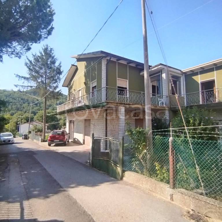 casa indipendente in vendita a Montescudo-Monte Colombo in zona Taverna