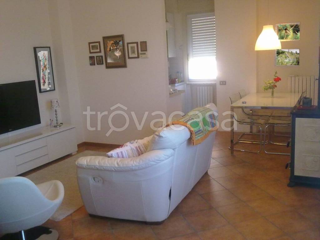 appartamento in vendita a Montescudo-Monte Colombo in zona Monte Colombo