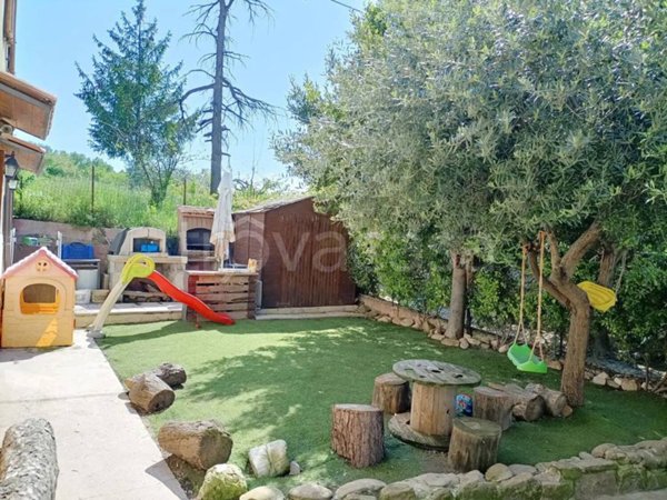 casa indipendente in vendita a Montescudo-Monte Colombo in zona Montescudo
