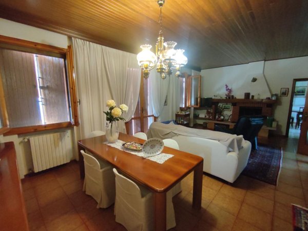 casa indipendente in vendita a Montescudo-Monte Colombo