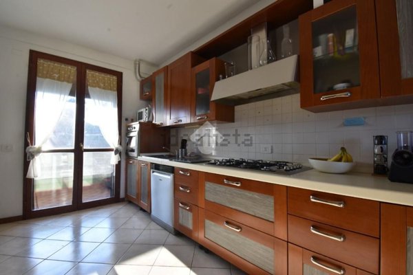 appartamento in vendita a Montescudo-Monte Colombo in zona Montescudo