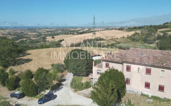 casa indipendente in vendita a Montescudo-Monte Colombo in zona Monte Colombo