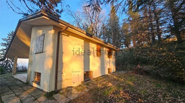 casa indipendente in vendita a Montescudo-Monte Colombo in zona Montescudo