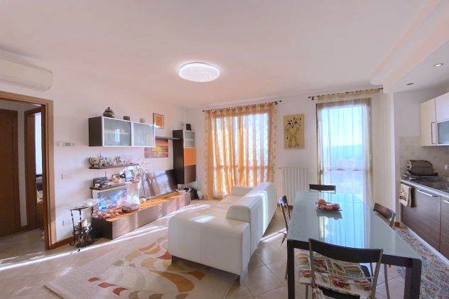 appartamento in vendita a Montescudo-Monte Colombo in zona San Savino