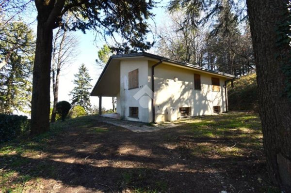 casa indipendente in vendita a Montescudo-Monte Colombo in zona Montescudo
