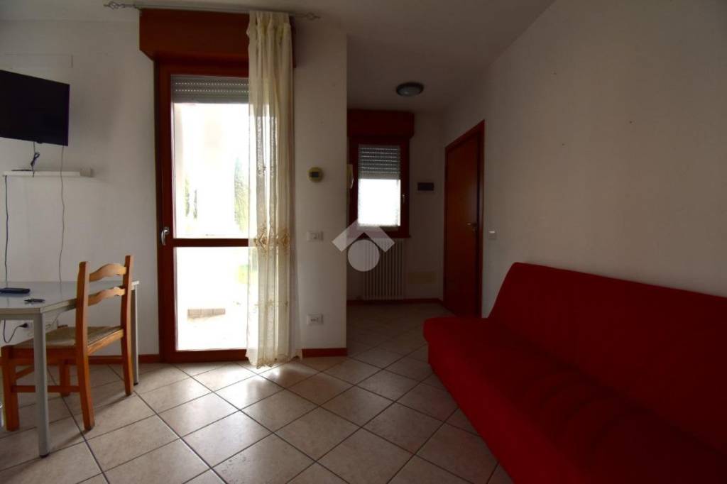 appartamento in vendita a Montescudo-Monte Colombo in zona Montescudo