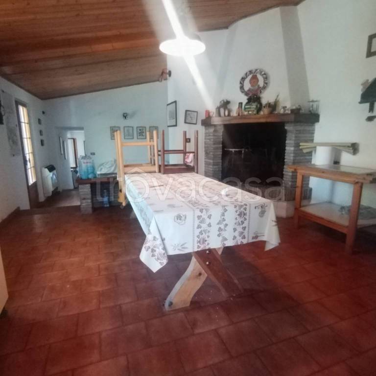 casa indipendente in vendita a Montescudo-Monte Colombo in zona Montescudo