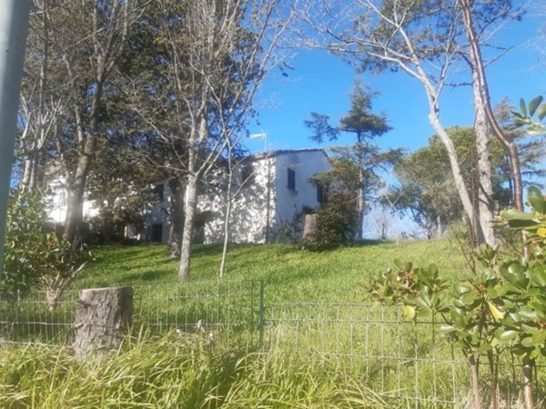 casa indipendente in vendita a Montescudo-Monte Colombo in zona Montescudo