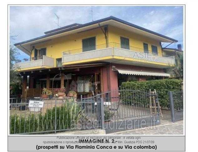 negozio in vendita a Montescudo-Monte Colombo in zona Osteria Nuova