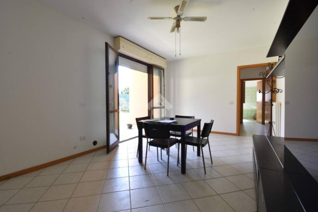 appartamento in vendita a Montescudo-Monte Colombo in zona Taverna