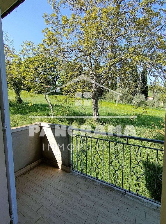 casa indipendente a Montescudo-Monte Colombo in zona Santa Maria del Piano