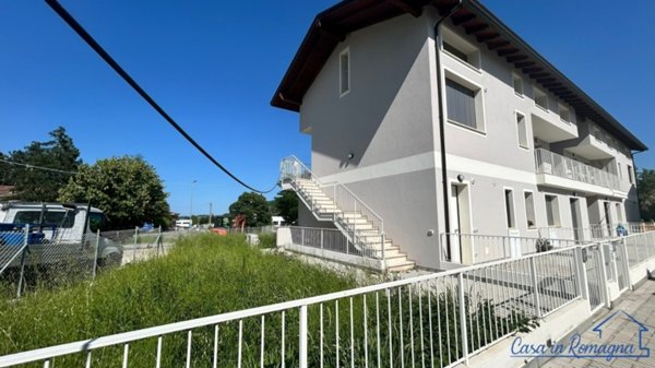 appartamento in vendita a Montescudo-Monte Colombo in zona Santa Maria del Piano