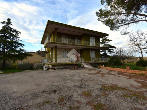 appartamento in vendita a Montescudo-Monte Colombo in zona Montescudo
