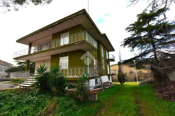appartamento in vendita a Montescudo-Monte Colombo in zona Montescudo
