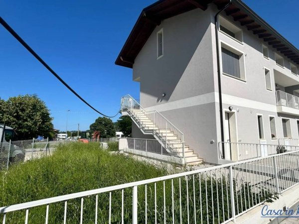 appartamento in vendita a Montescudo-Monte Colombo in zona Montescudo