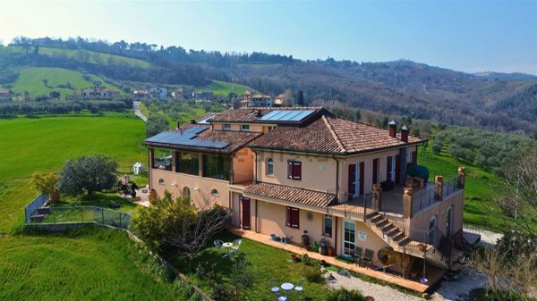 casa indipendente in vendita a Montescudo-Monte Colombo in zona Montescudo