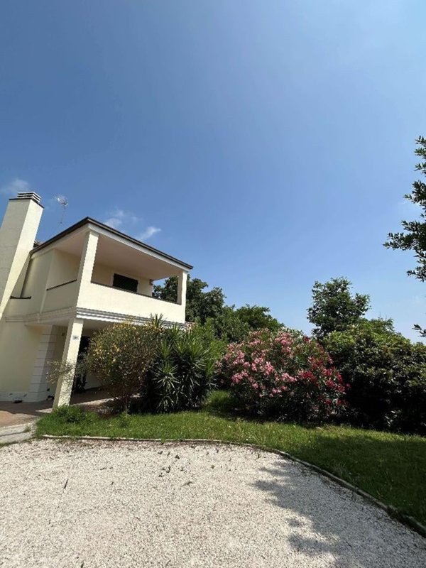 casa indipendente in vendita a Montescudo-Monte Colombo in zona Montescudo