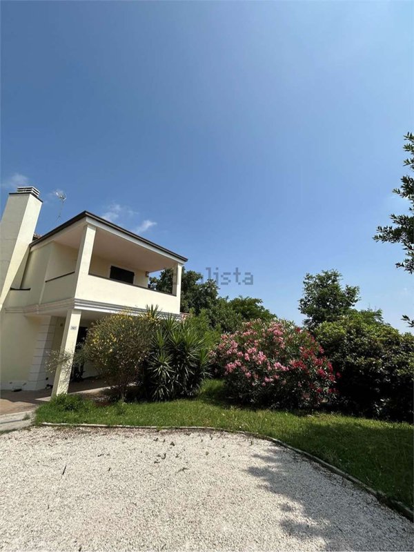 casa indipendente in vendita a Montescudo-Monte Colombo in zona Montescudo