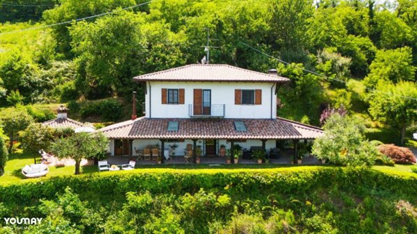 casa indipendente in vendita a Montescudo-Monte Colombo in zona Albereto