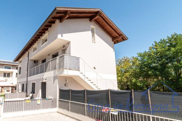 appartamento in vendita a Montescudo-Monte Colombo in zona Montescudo