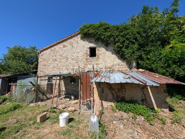 casa indipendente in vendita a Montescudo-Monte Colombo in zona Montescudo