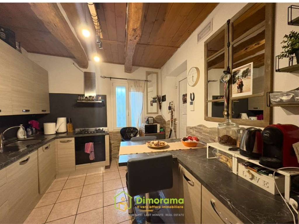 casa indipendente in vendita a Montescudo-Monte Colombo in zona Trarivi
