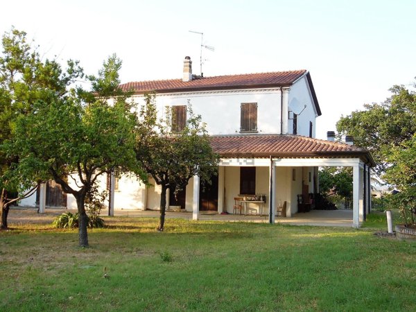 casale in vendita a Montescudo-Monte Colombo in zona Monte Colombo