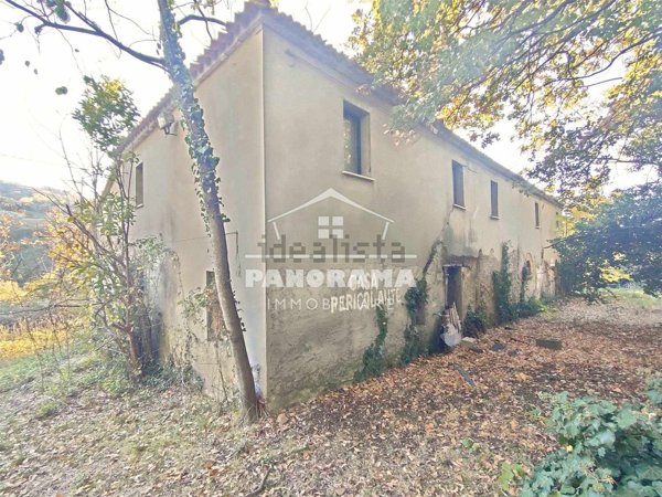 casa indipendente in vendita a Montescudo-Monte Colombo in zona Trarivi