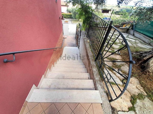 casa indipendente in vendita a Montescudo-Monte Colombo in zona Trarivi