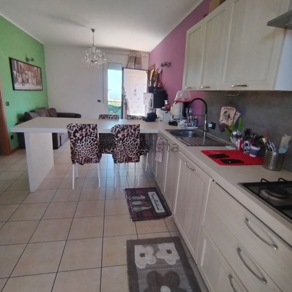 appartamento in vendita a Montescudo-Monte Colombo in zona Trarivi