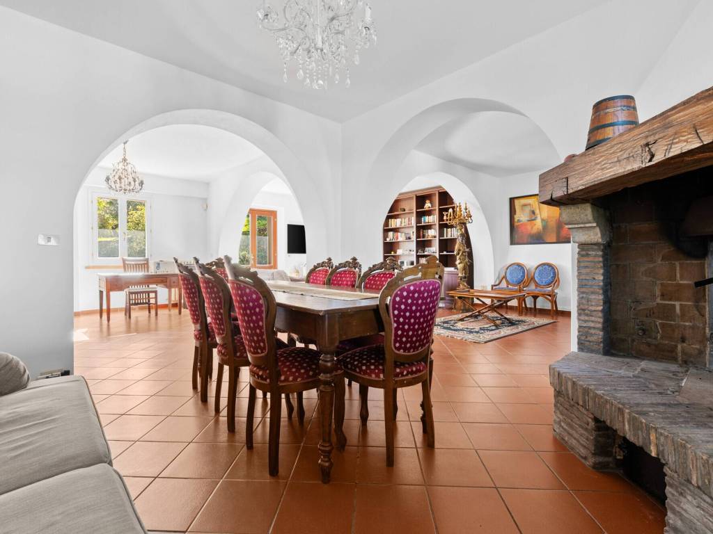 casa indipendente in vendita a Montescudo-Monte Colombo in zona Montescudo