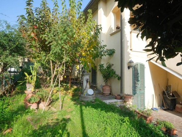 casa indipendente in vendita a Montescudo-Monte Colombo in zona Taverna