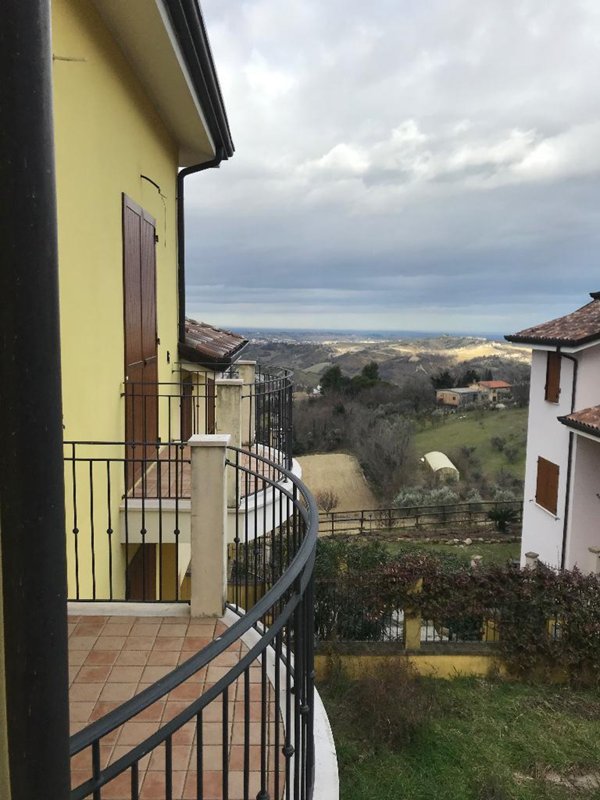 casa indipendente in vendita a Montescudo-Monte Colombo in zona Albereto