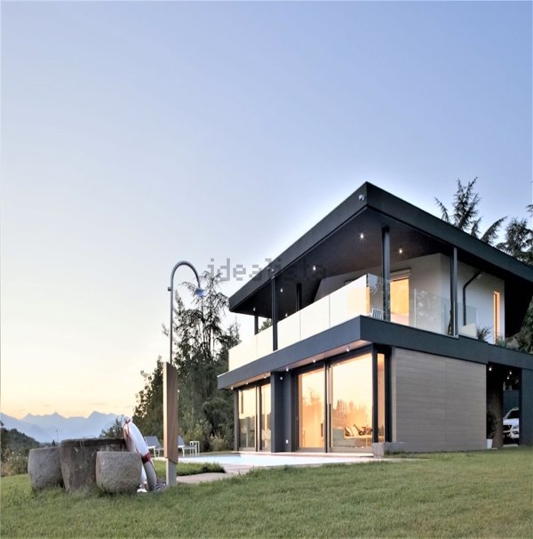 casa indipendente in vendita a Montescudo-Monte Colombo in zona Montescudo