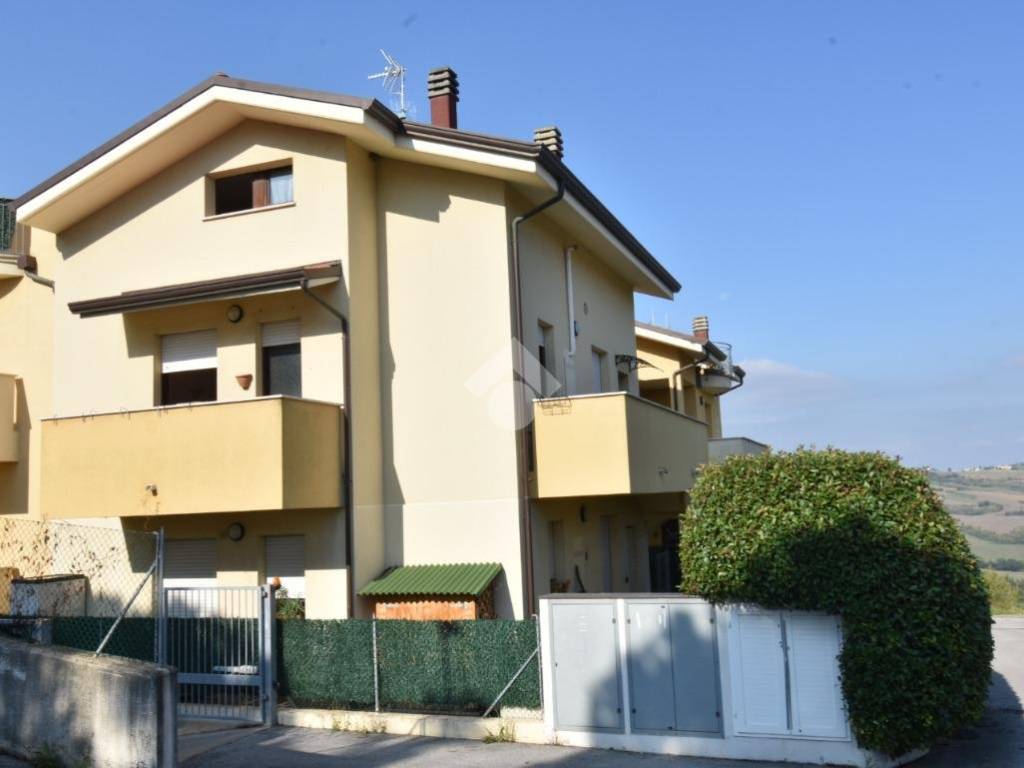 appartamento in vendita a Montescudo-Monte Colombo in zona Trarivi