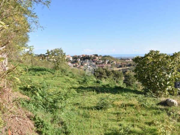 terreno edificabile in vendita a Montescudo-Monte Colombo in zona Montescudo