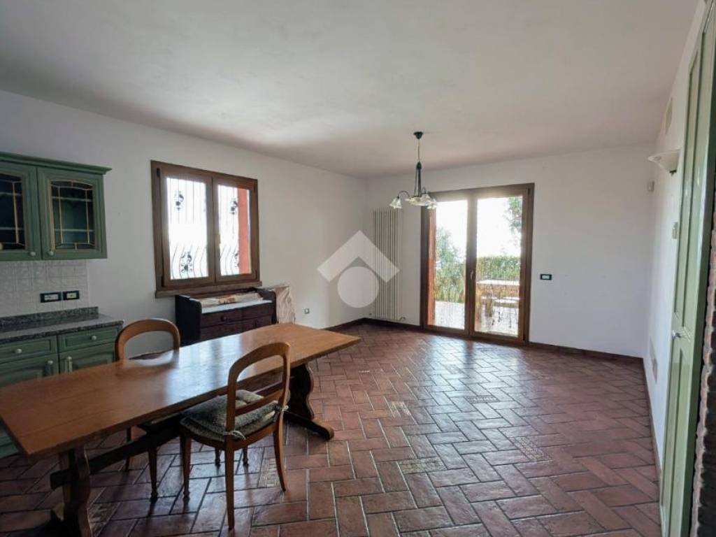 casa indipendente in vendita a Montescudo-Monte Colombo in zona Montescudo