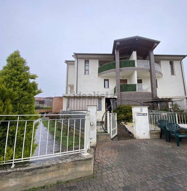 appartamento in vendita a Montescudo-Monte Colombo in zona San Savino