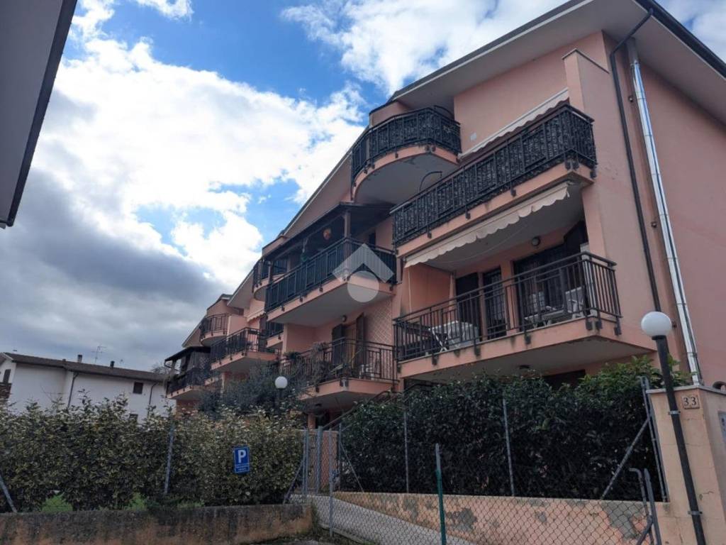 appartamento in vendita a Montescudo-Monte Colombo in zona Trarivi