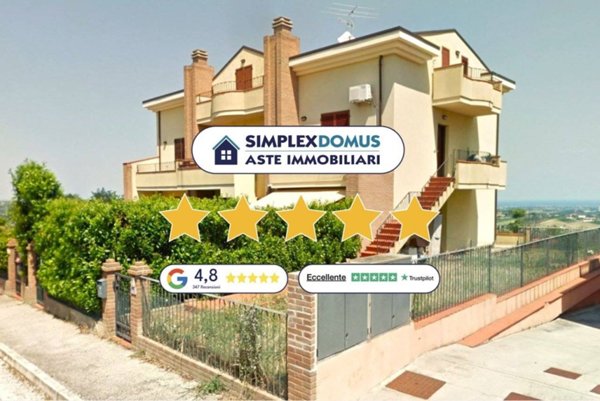 appartamento in vendita a Montescudo-Monte Colombo in zona Croce