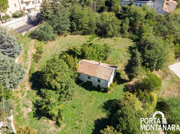 casa indipendente in vendita a Montescudo-Monte Colombo in zona Montescudo