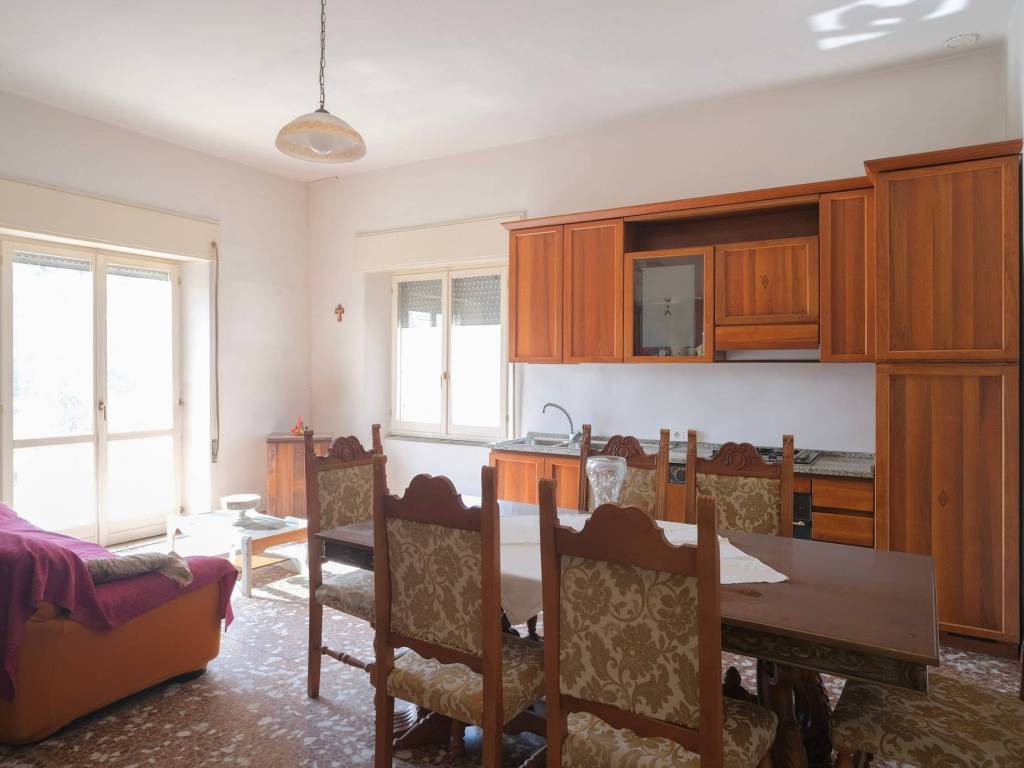 casa indipendente a Montescudo-Monte Colombo in zona Santa Maria del Piano