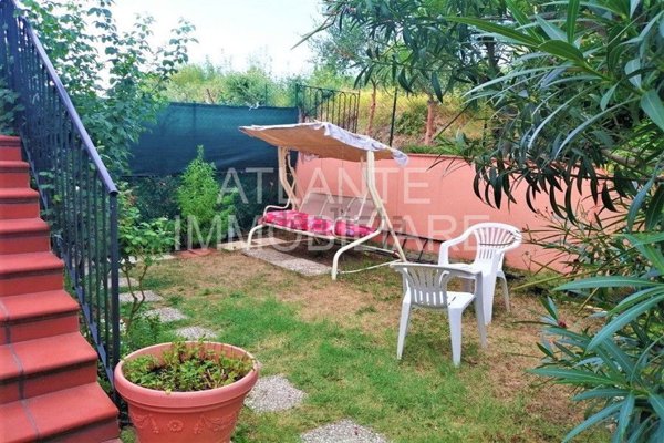 appartamento in vendita a Montescudo-Monte Colombo in zona Croce