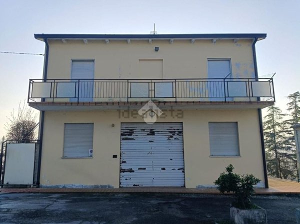 appartamento in vendita a Montescudo-Monte Colombo in zona San Savino